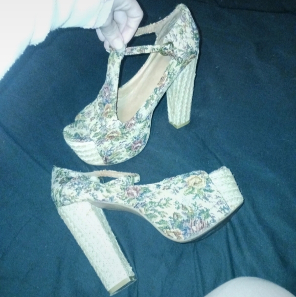 Croma platform sandal heels - Picture 5 of 5